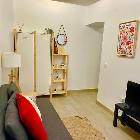 Stylish One Bedroom Flat In The Heart Of Madrid Buitenkant foto